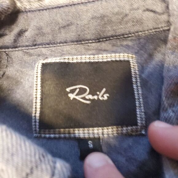 Rails grey,blue &red pinstripe plaid shirt size sm - Picture 2 of 4